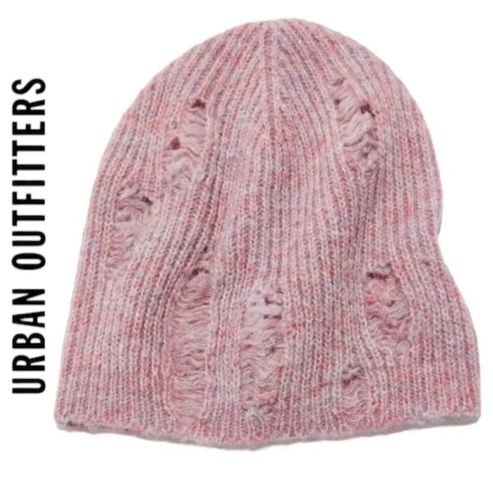 NEW UO Urban Outfitters Jax Pink Distressed Knit Hat Beanie